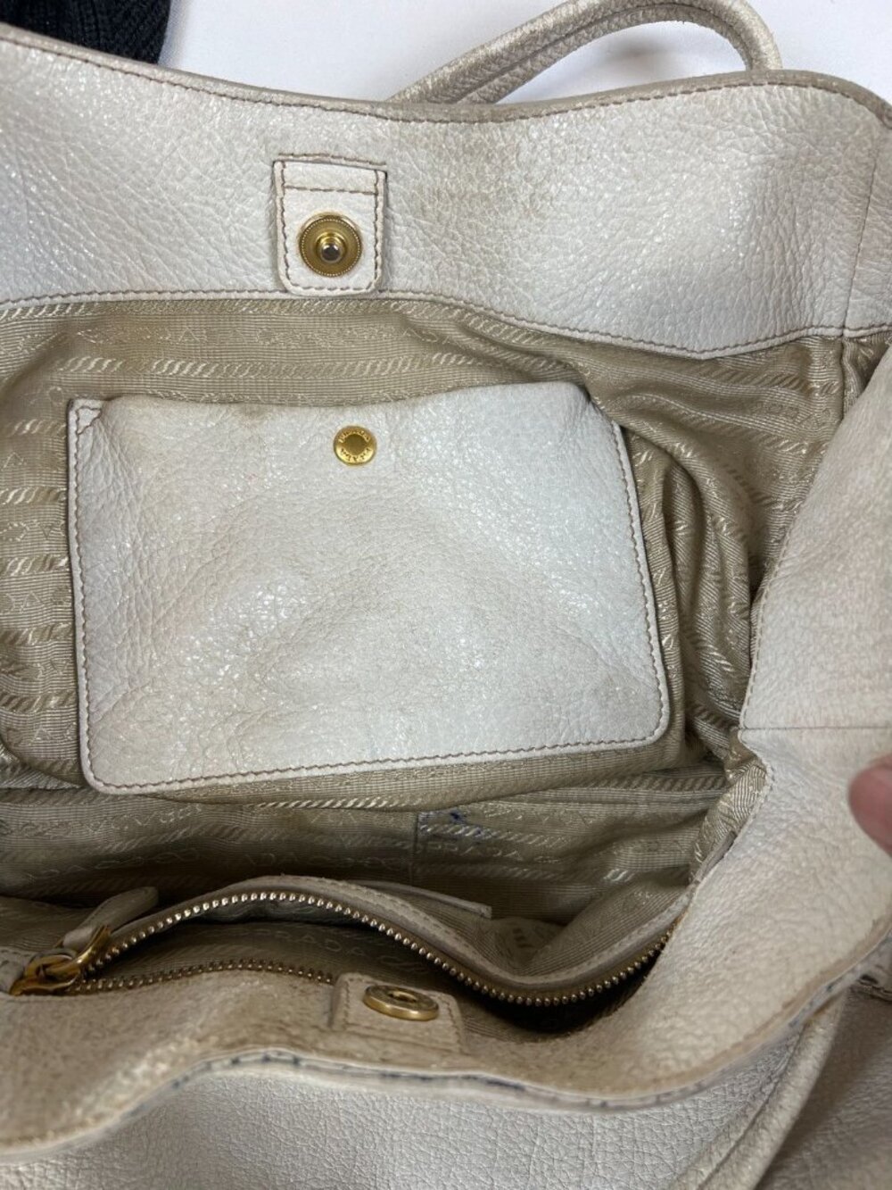 Prada Women White Vitello Daino Pebbled Leather Tote Bag Gold Hardware Large - Picture 15 of 16